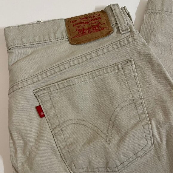 Levi’s Women’s Slim Capri Pants – Size 12 MIS (Beige/Khaki) - Picture 3 of 7